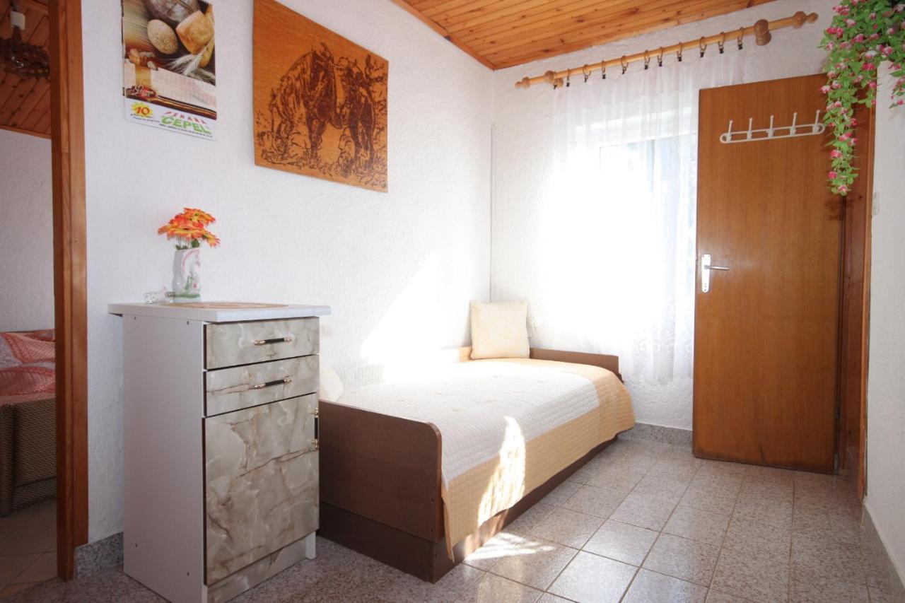 Apartments With Wifi Stivan, Cres - 382 Экстерьер фото