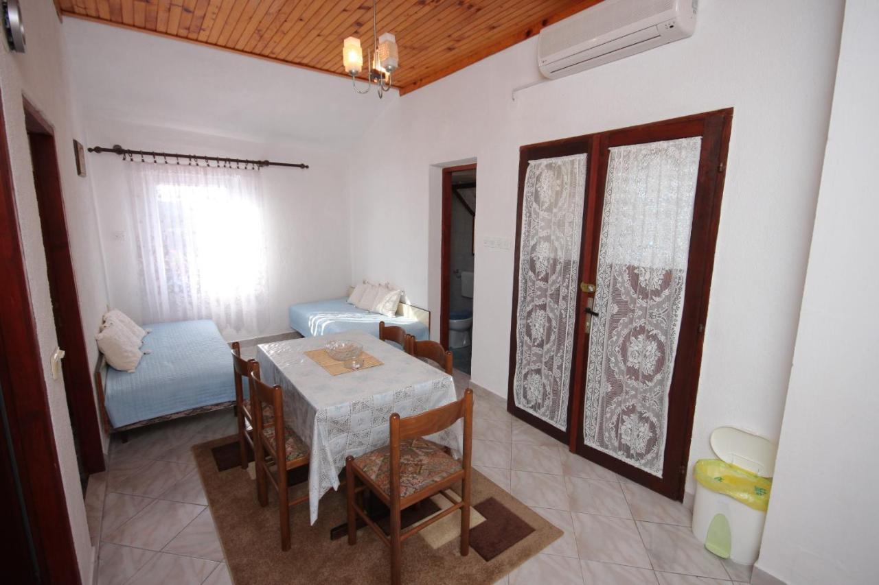 Apartments With Wifi Stivan, Cres - 382 Экстерьер фото